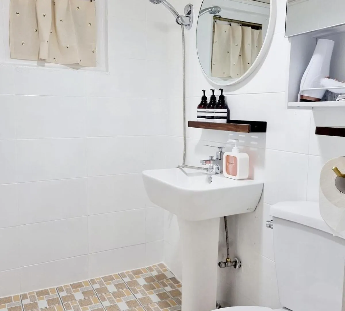 Appartement 6 Minutes To Hongdae Street ,3 Minutes To Sangsu Station, 3 Minutes To Cafe Street, Hangang, Hongdae Walk #Good Location Séoul Corée du Sud